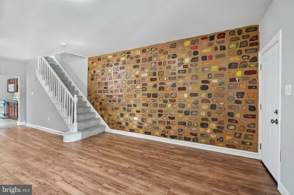 832 E WESTMORELAND ST, Philadelphia, PA 19134