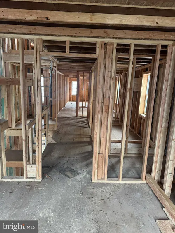 2713 PRATT ST, Philadelphia, PA 19137