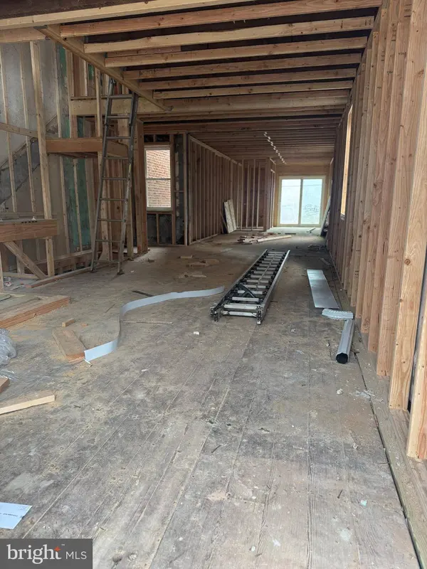 2713 PRATT ST, Philadelphia, PA 19137