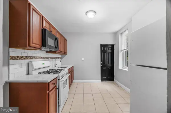 2461 N GARNET ST, Philadelphia, PA 19132