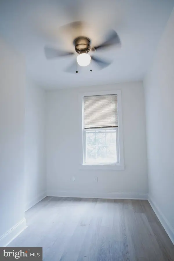 1221 N RANDOLPH ST, Philadelphia, PA 19122