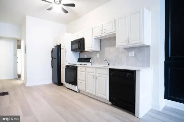 1221 N RANDOLPH ST