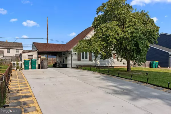 36 NEWBERRY LN, Levittown, PA 19054