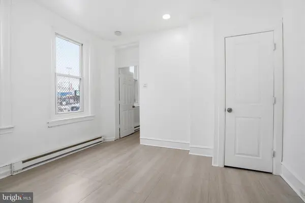 3462 N FRONT ST #1, Philadelphia, PA 19140