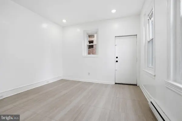 3462 N FRONT ST #1, Philadelphia, PA 19140