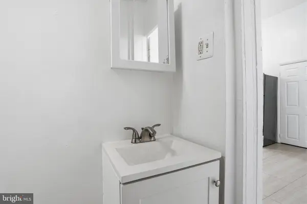 3462 N FRONT ST #1, Philadelphia, PA 19140