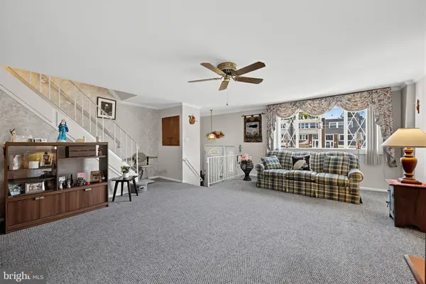 4210 FAIRDALE RD, Philadelphia, PA 19154