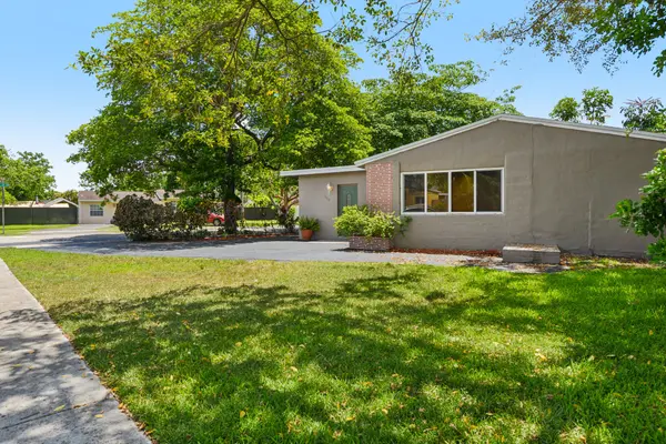 1520 SW 47th Ter, Fort Lauderdale, FL 33317-5625