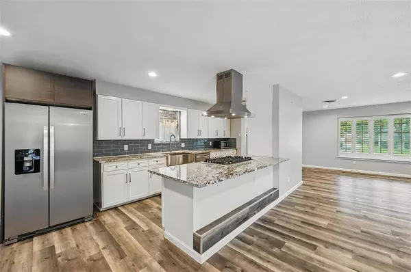 8434 Sweetwood Drive, Dallas, TX 75228