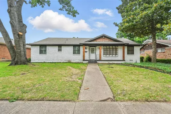 8434 Sweetwood Drive, Dallas, TX 75228