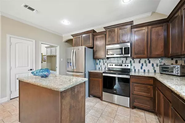 1506 Jacksons Run, Greenville, TX 75402