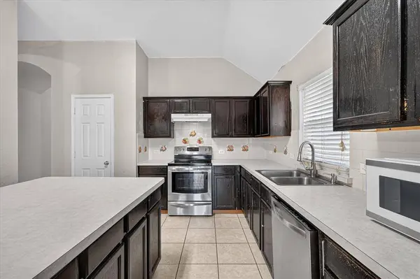 419 Red Sage Lane, Duncanville, TX 75137