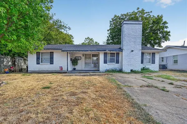 3320 Shorewood Drive
