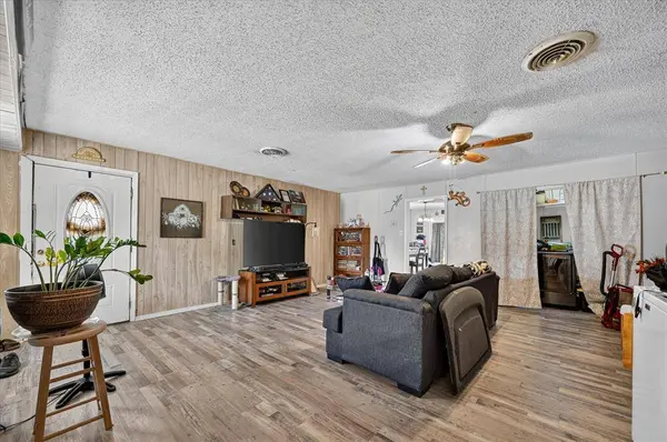 3320 Shorewood Drive, Mesquite, TX 75150