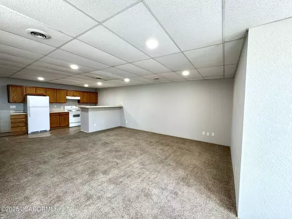 501 N HIGH STREET, California, MO 65018