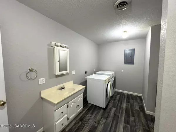 501 N HIGH STREET, California, MO 65018