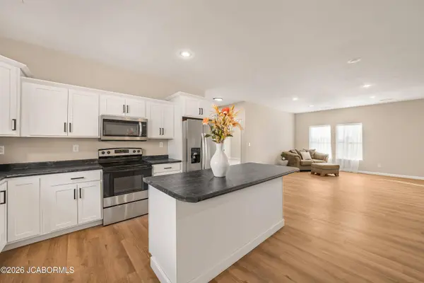 1202 HILLCREST ROAD, California, MO 65018