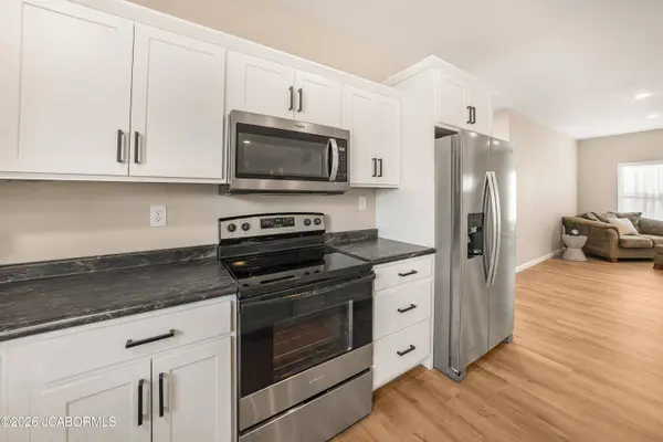 1202 HILLCREST ROAD, California, MO 65018