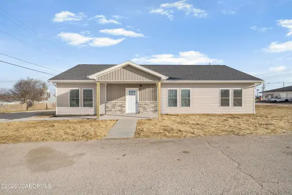 1202 HILLCREST ROAD, California, MO 65018