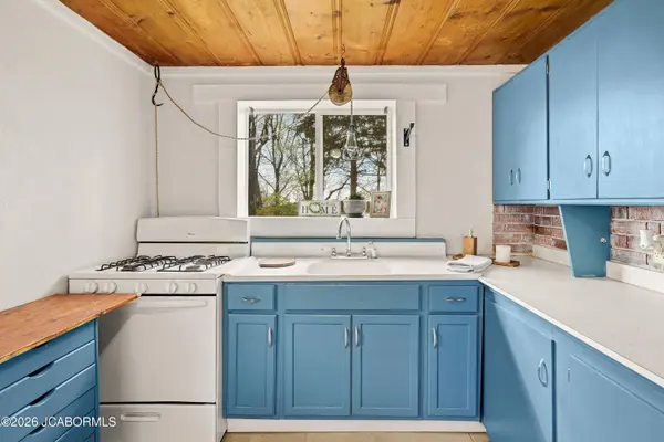 212 BEACHWOOD DRIVE, Sunrise Beach, MO 65079