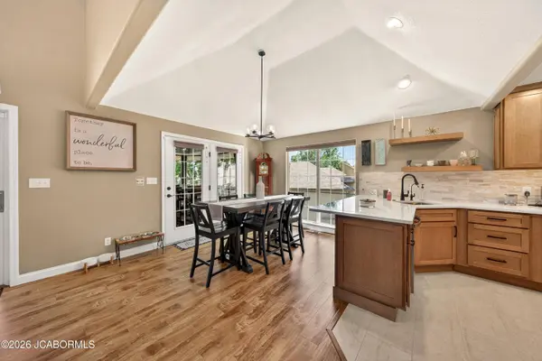 18 VALENCIA DRIVE, Lake Ozark, MO 65049