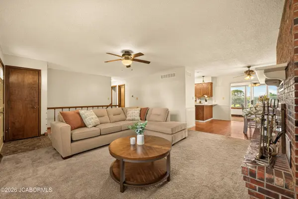 405 W MEADOW LANE, California, MO 65018