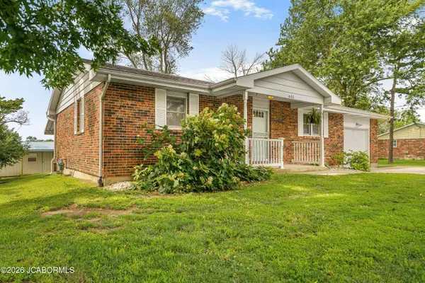 405 W MEADOW LANE, California, MO 65018