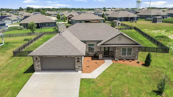 4885 Republic DR, Ashland, MO 65010