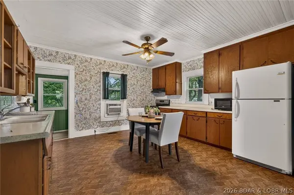 171 School ST, Latham, MO 65050