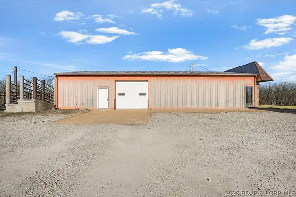 907 5 HWY, Tipton, MO 65081
