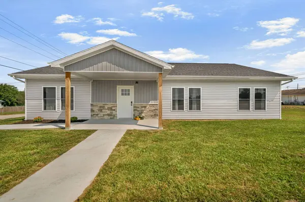 1202 Hillcrest RD, California, MO 65018