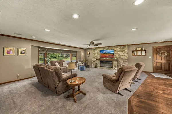 502 Lawn DR, Tipton, MO 65081
