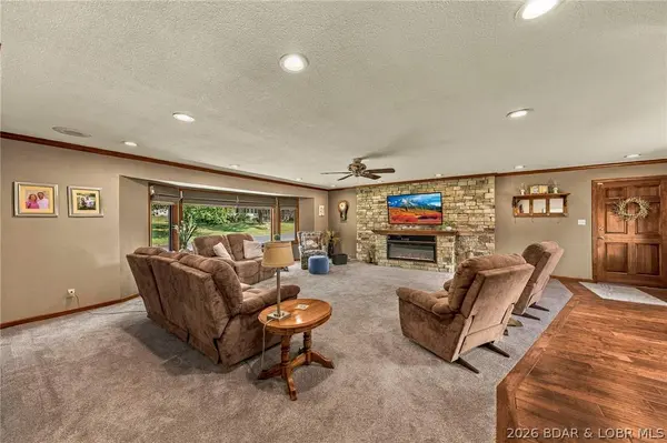 502 Lawn DR, Tipton, MO 65081