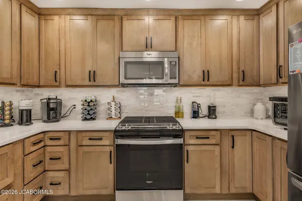 18 VALENCIA DRIVE, Lake Ozark, MO 65049