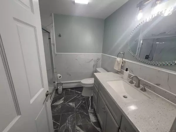 94 Harvest Hill Road, Berlin, CT 06037