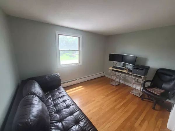 94 Harvest Hill Road, Berlin, CT 06037