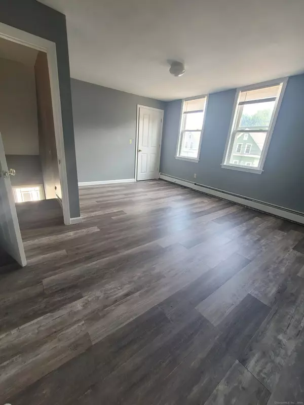 45 Mahl Avenue, Hartford, CT 06154