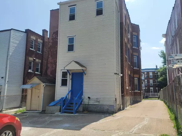 114 Shultas Place, Hartford, CT 06114