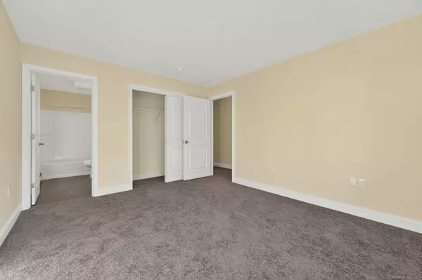 205 Zion Street, Hartford, CT 06106