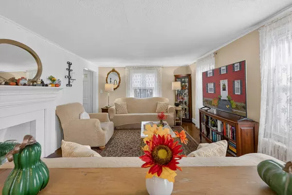 169 Avery Street, South Windsor, CT 06074