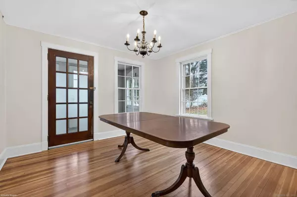 90 Allendale Road, Hartford, CT 06106