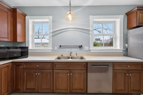 202 Laurel Street, Hartford, CT 06105