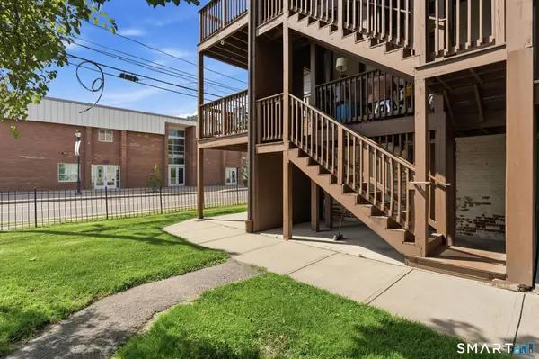 64 Van Block Avenue #9D, Hartford, CT 06106