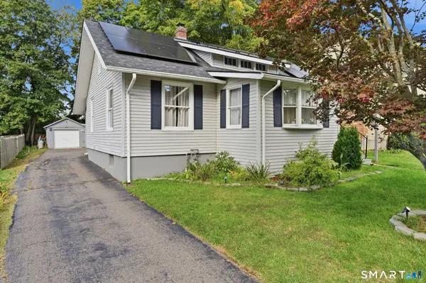 38 Kensington Street, Manchester, CT 06040