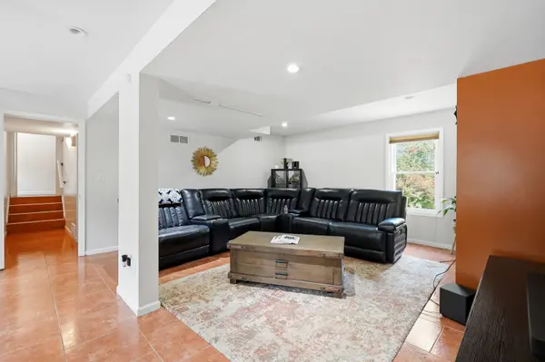 5032 Springtree Ct, Lithonia, GA 30038-2752
