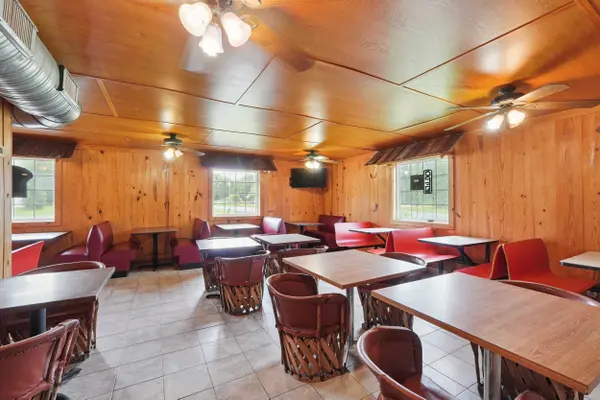 15 Everett Springs Rd NE, Calhoun, GA 30701-6909