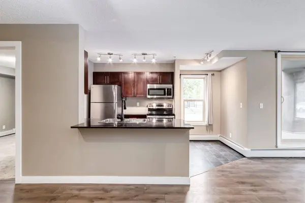 403 Mackenzie WAY SW #9116, Airdrie, AB T4B3V7