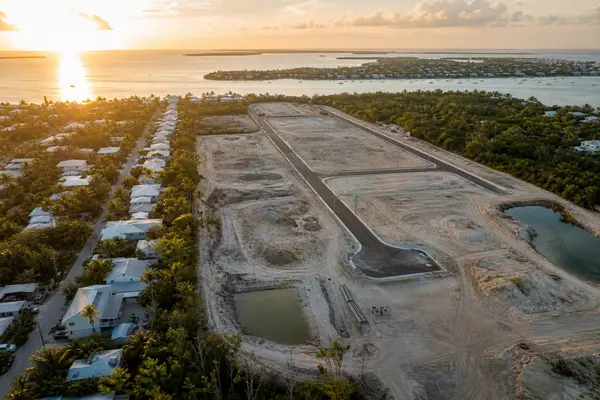 Why Local Expertise Matters When Buying Waterfront Homes in the Florida Keys
