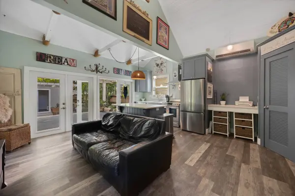 738 Olivia Street, Key West, FL 33040