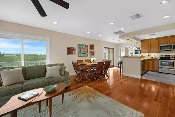 19881 Date Palm Drive, Sugarloaf, FL 33042